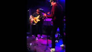 Ty Segall and Mikal Cronin - Finger