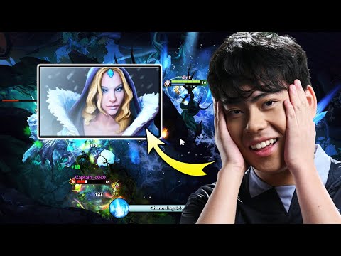 ANA playing "Crystal Maiden" SUPPORT with his GIRLFRIEND in pubs DOTA 2