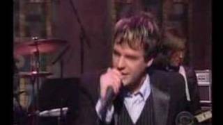 The Killers - Somebody Told Me (live-David letterman)
