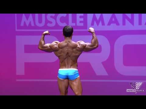 Chul Soon at the '16 Musclemania ® Universe Show