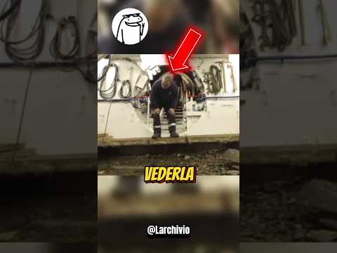 CON QUESTA BARCA PUOI CAMMINARE SUL FONDO DEL MARE 😱 #science #curiosità