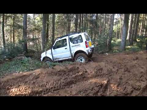 Suzuki Jimny vs Land Rover Defender offroad