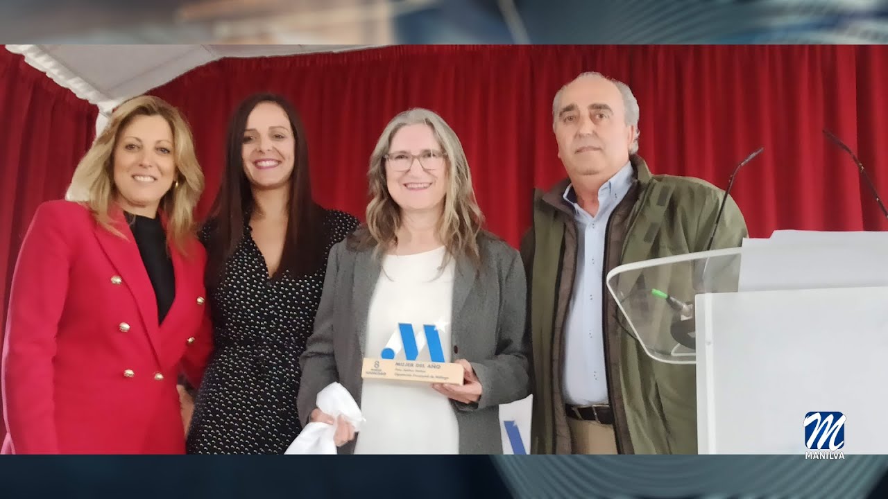 Ana Santos recibe el galardón a Mujer del Año