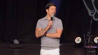 RENATO ALBANI - FUI VER A AURORA BOREAL E ACABEI NUMA CONFUSÃO BIZARRA NO HOTEL