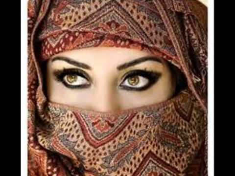 mast aankhain zara uthao to