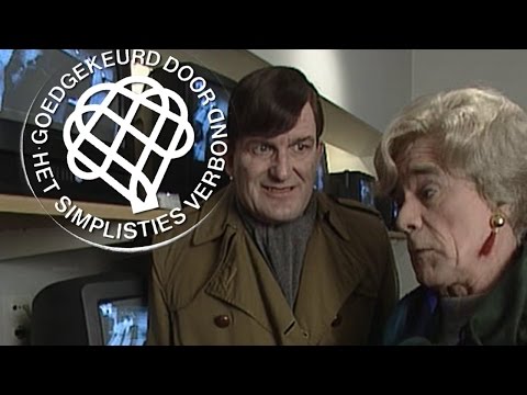 Moeder en zoon kopen een televisie voor Frank - Van Kooten en De Bie