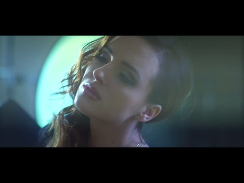 Alexandra - Poplyniemy Daleko [Official Music Video]