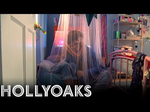 Hollyoaks: Ollie Apologises to Brooke