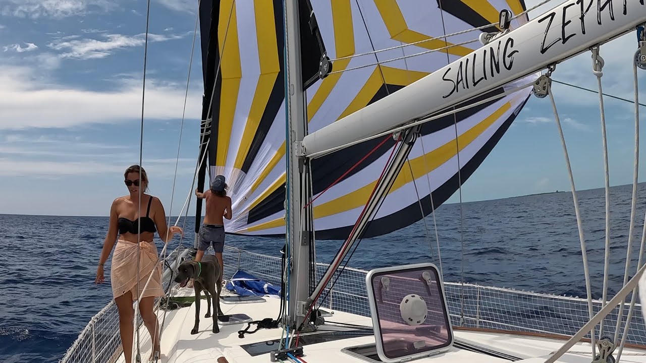 Sailing in the Gulf Stream when EVERYTHING GOES WRONG...Again and Again | Sailing Zephyr - Ep. 193