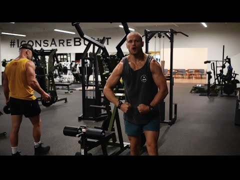 A day with Sam Heughan training 