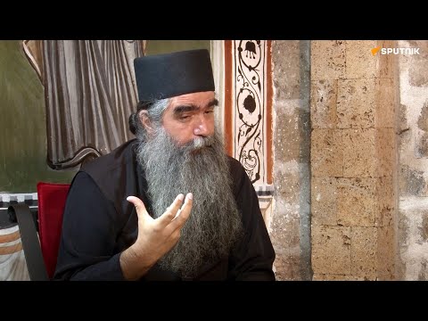 Otac Rafailo Boljević, iguman manastira Podmaine: Budvanska oaza mira | Dok anđeli spavaju