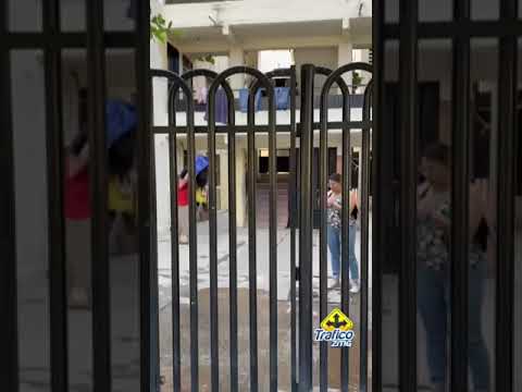 Gran fuga de agua en la colonia Miravalle