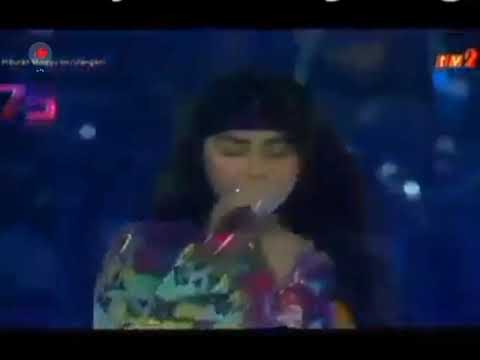 Ella tiada tangis lagi