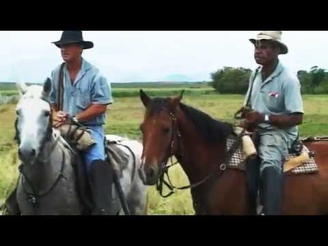 AMBIANCE SOUVENIR - Medley (clip officiel)