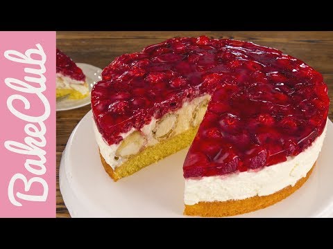 Cream puff cake with raspberries | BakeClub