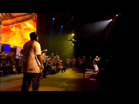Gorillaz - Superfast Jellyfish (Live @ Glastonbury 2010)