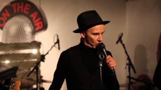 Samuli Putro - Tavalliset hautajaiset (Live @ Nova Stage)