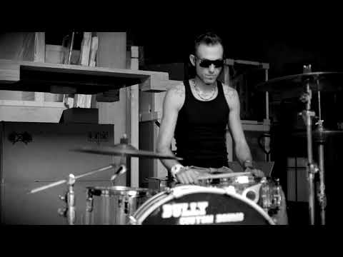 Mikki Mixx play spot Bully Custom Drums & Advanced mod.S2000.