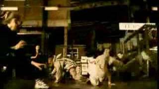 Download lagu Bus Stop ft. Carl Douglas - Kung Fu Fighting mp3