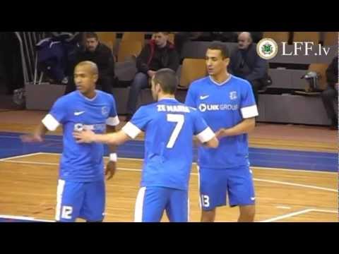 2013.03.09. NIKARS - MONARHS (9:2) Telpu futbola čempionāta pusfināls