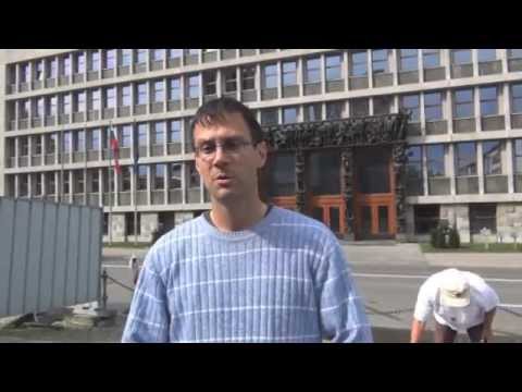 Maša pred Parlamentom - YouTube