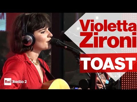 VIOLETTA ZIRONI dal vivo a Radio2 Social Club - "TOAST"