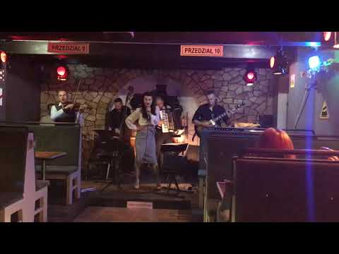 KONCERT ZESPOŁU HOLEVIATERS W PIZZERII JAKO