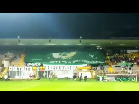 "Tapatribuna gigante de Distrito Asegurador (EQUIDAD vs América 2018)" Barra: Distrito Asegurador • Club: La Equidad • País: Colombia