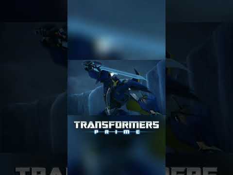 Optimus Prime's SNOW BATTLE | Transformers: Prime