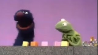 Sesame Street: Kermit and Grover Count 5 Blocks (1973)
