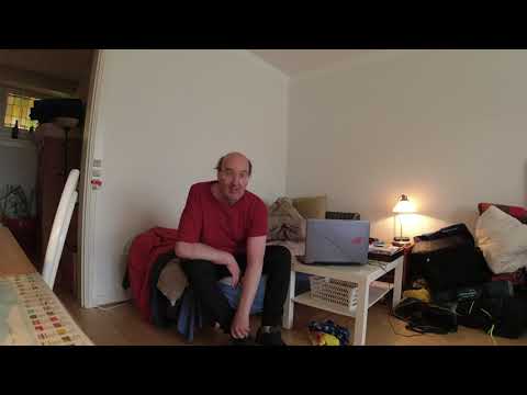 MongoTV_12473 - Del 1 - SPISER SKÅL OSTEPOPS CHIPS EN LUMMER SØNDAG EFTERMIDDAG SOMMER 2023