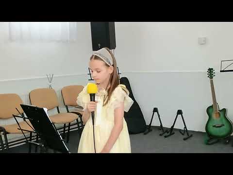 Cassandra Pop - Astăzi e o zi de sărbătoare (Autor_ Persida şi Lidia)