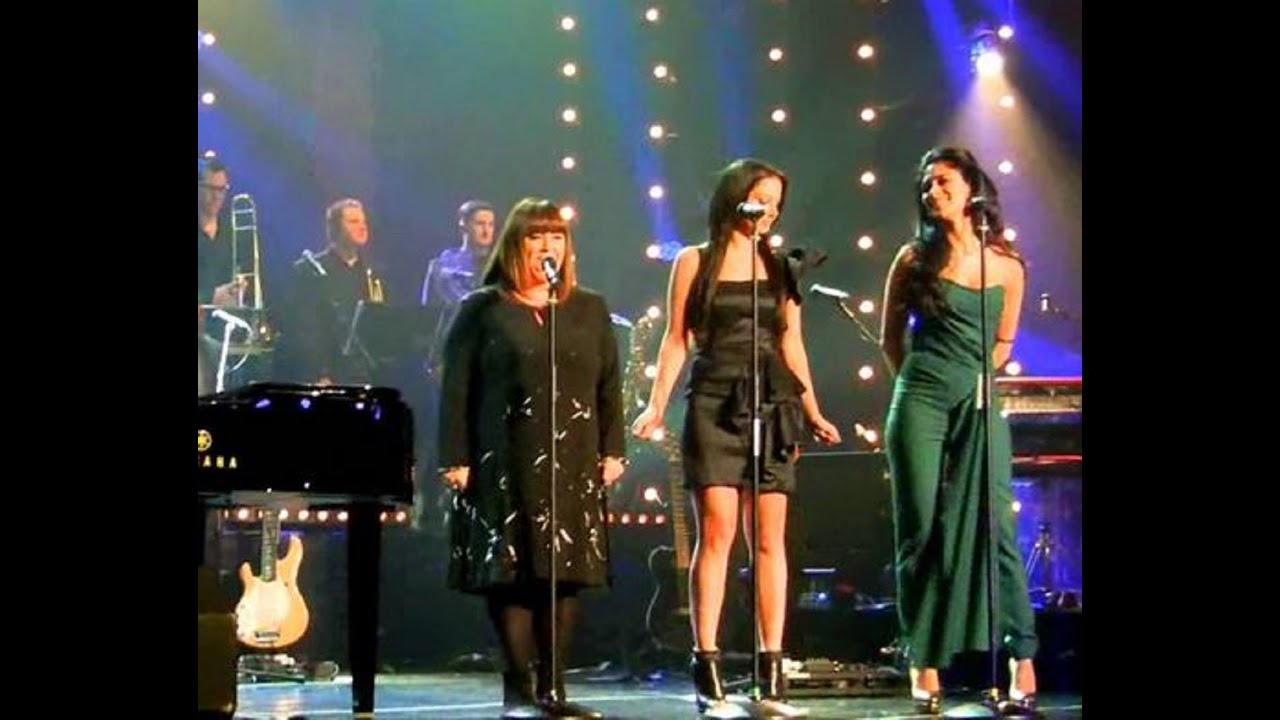 Gary Barlow,Tulisa,Nicole Scherzinger & Dawn French ~ Fairytale Of New York (on Text Santa)