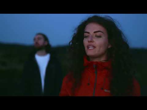 Ares & Isabèl Usher - Team