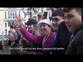 Pope urges young people in Venice to ditch the cell phones and try and hug - Video