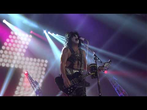 KISSONLINE EXCLUSIVE: ROCK AND ROLL ALL NITE FROM CALGARY