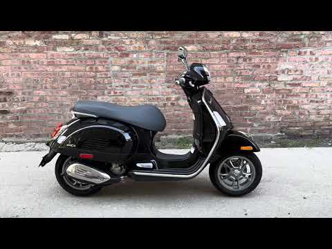 Vespa GTS 300 Super 2023 black V0226U