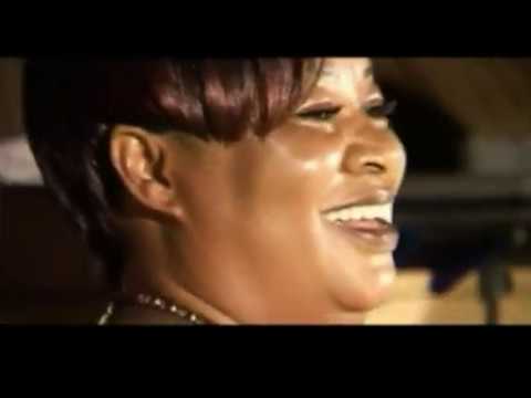 YAW SARPONG AND ASOMAFO - NYAME ABOFO (LIVE MUSIC SHOW AT BONSU NKWANTA)