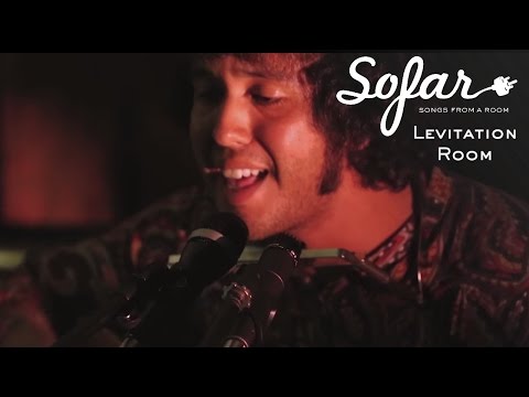 Levitation Room - Standing in the Rain | Sofar Los Angeles