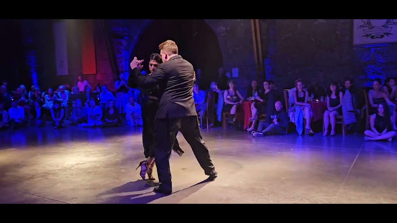 Video thumbnail for Sergiy Podbolotnyy y Maria Ines Bogado no 11° Milongueros All Aboard on 24/11/23 - 3/3