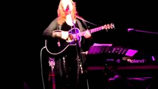 Beth Nielsen Chapman - Even As It All Goes By