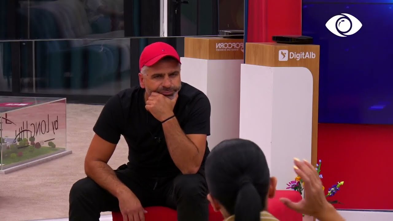 Ti gënjen/ Efi debaton me Qetsorin: Të të vijë turp!