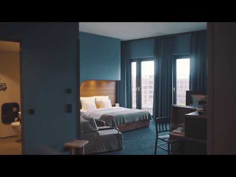 04 Extra Large Guest Room - 25hours Hotel Hamburg HafenCity