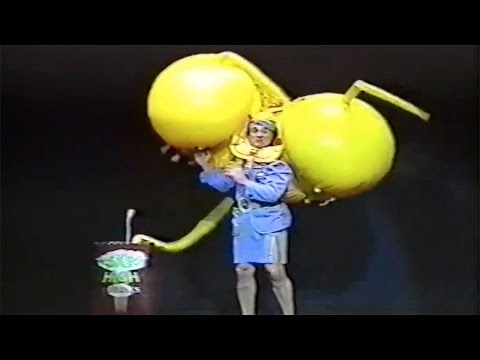 Jango Edwards - Madame Foote (Holey Moley, Cannes - 1990)