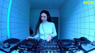 Ece Özel DJ set