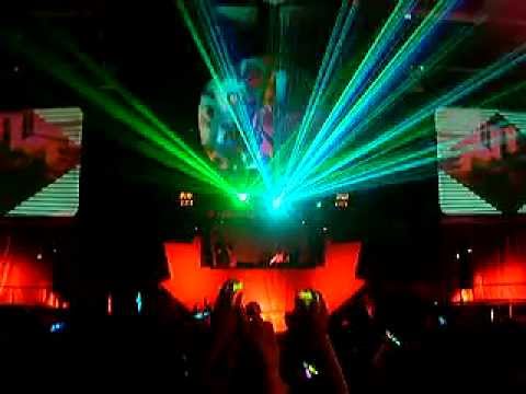 Suzy Solar live @Max Belle Arena Calgary, Canada 2002.AVI