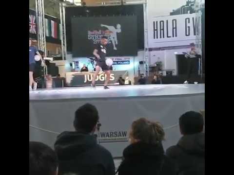 Blessed Ezeakaudu 🇳🇬v🇳🇴 Erlend Fagerli❗2018 Red Bull Street Style World Finals