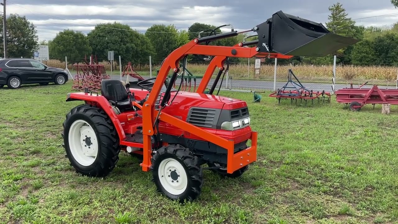 Kubota 30LE manual Új Homlokrakodó 2Új Hátsó Gumi Ingyenes Szállítás Szervizelve