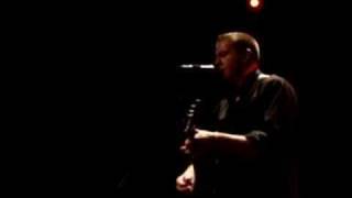 Damien Dempsey: Spraypaint Backalley (live)