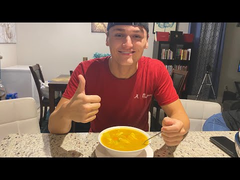 Teaching American how to make Jamaican pumpkin chicken soup come cook with us / perfect fall soup
